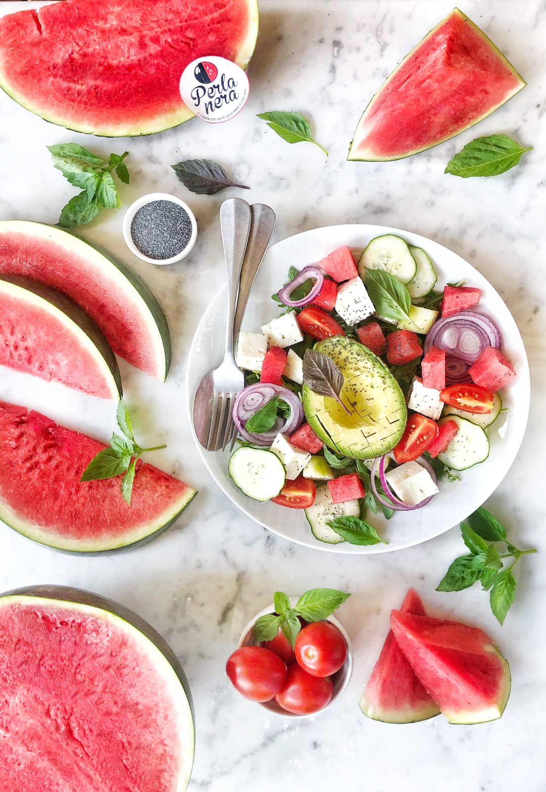 INSALATA DI ANGURIA, CETRIOLI, AVOCADO E FETA - Tacchi e ...